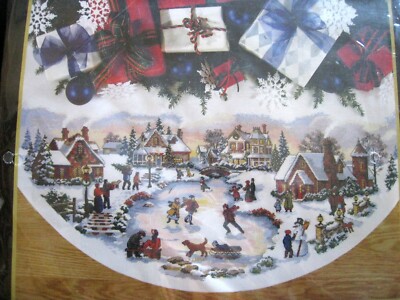 Christmas Dimensions GOLD Counted Tree Skirt KIT,SKATER'S VILLAGE,45'',8641,LEWAN