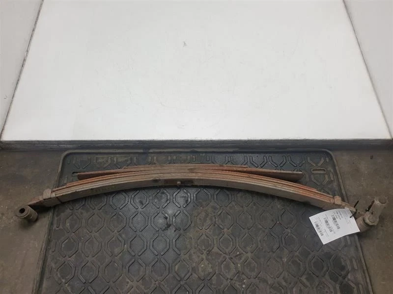 86-88 TOYOTA PICKUP 2.4L RWD MT PASSENGER SIDE REAR LEAF SPRING ASSEMBLY  Foto 2 de 4