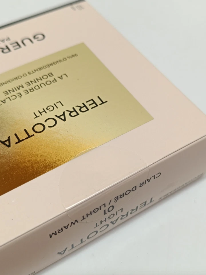 GUERLAIN Terracotta Light Bronzing Powder Nr. 01 ( 10 g )  ( 100g /329€ ) - Bild 2 von 4