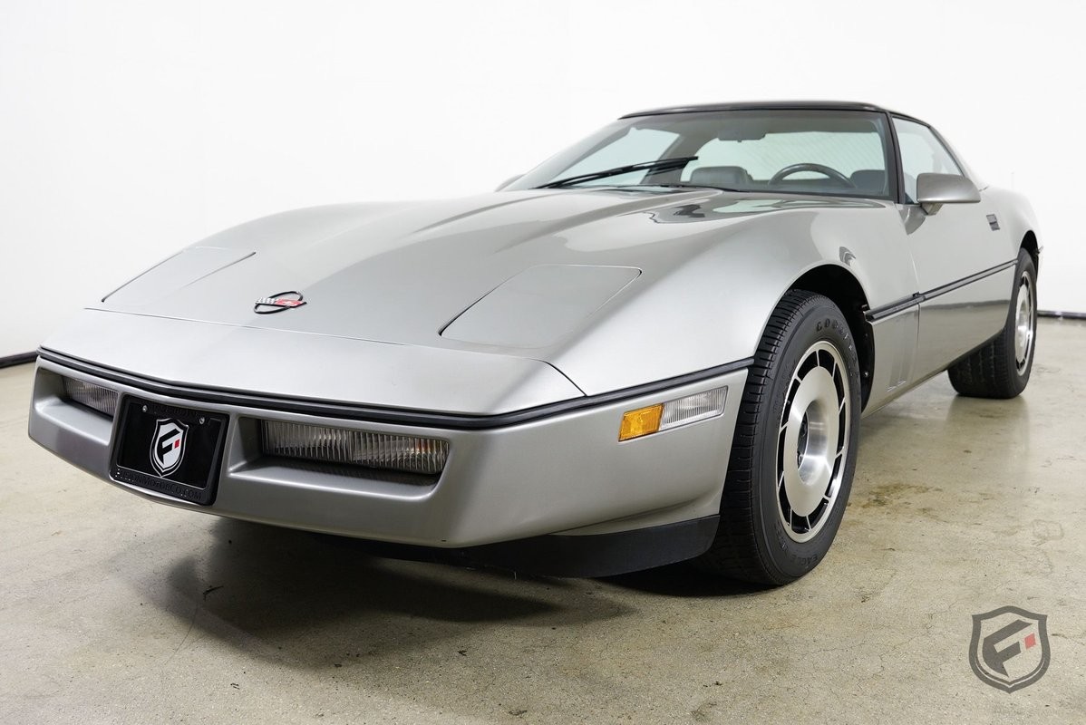 1985  Chevrolet Corvette   | C4 Corvette Photo 4