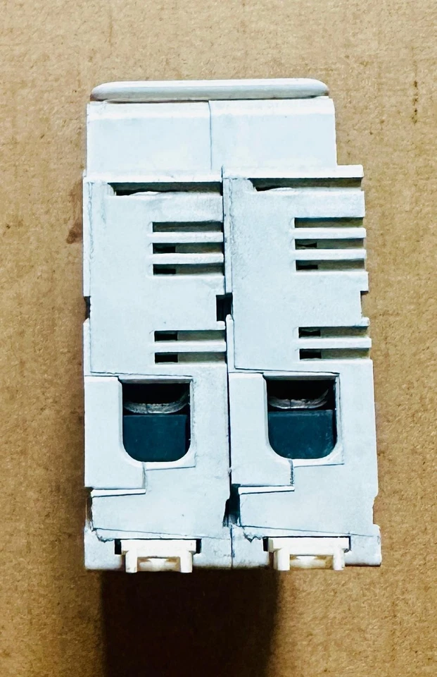 Portafusibles Legrand IEC 269-2 500V 10 X 38 Foto 4 de 4