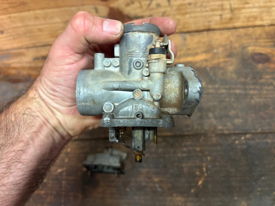 1970 Yamaha DT1 250 Carburetor Carb F  Mikuni DT1F  214 - Image 3 of 4