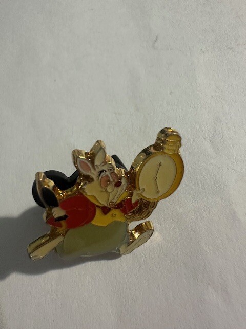 JDS Japan Store White Rabbit Alice in Wonderland Mini Disney Pin 12794 A7