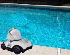 Kokido RC25CBX/US Cordless Robotic Pool Cleaner with Batteries and Charger Cable