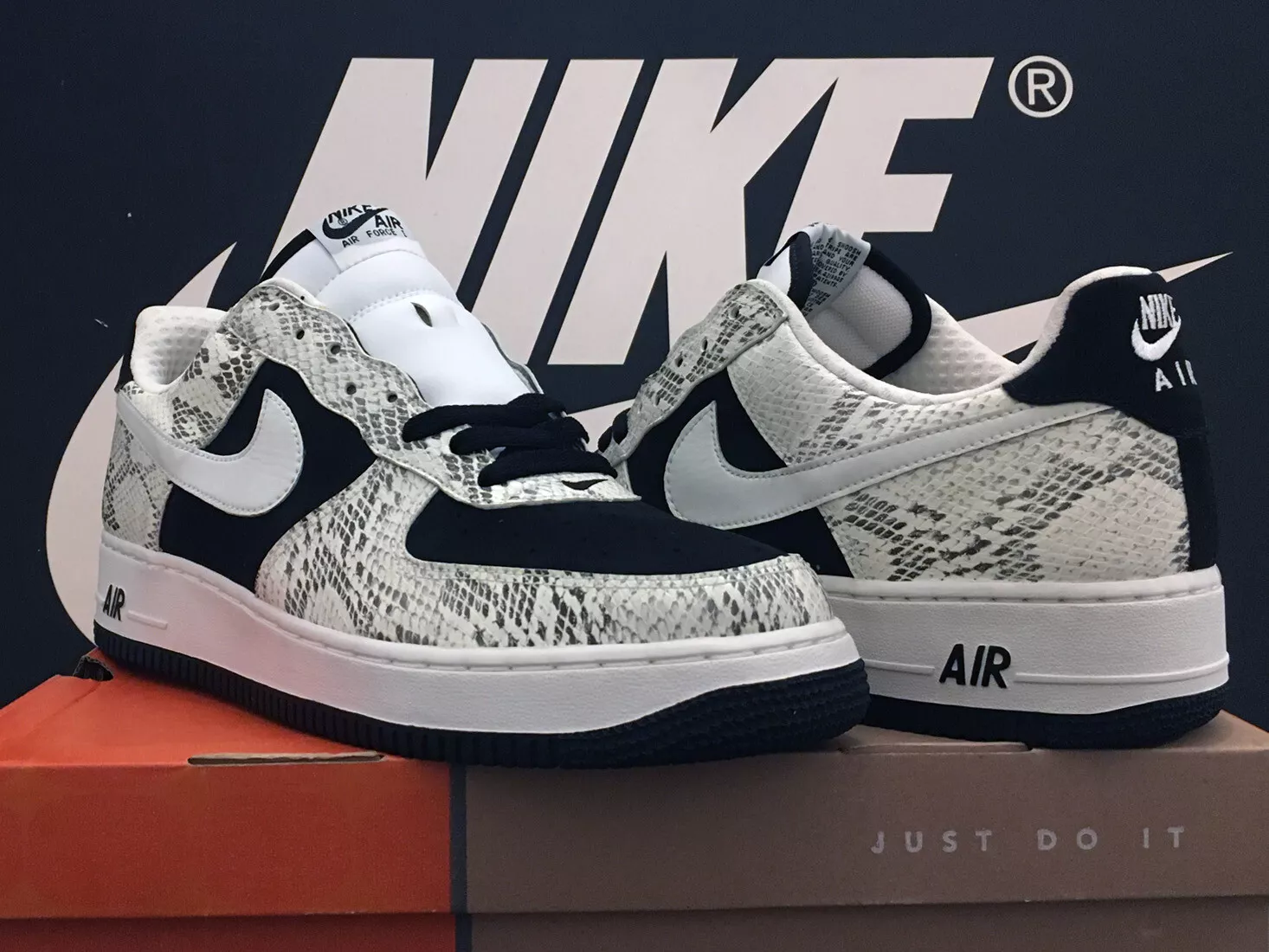 DS 2005 NIKE AIR FORCE 1 PREMIUM UK11 EU46 COCOA SNAKE OG JORDAN 4 SUPREME RARE