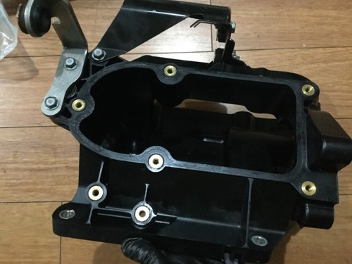 2011 YAMAHA 300HP MIXING BODY 6CB-13711-00-00 4-STROKE - Picture 1 of 8