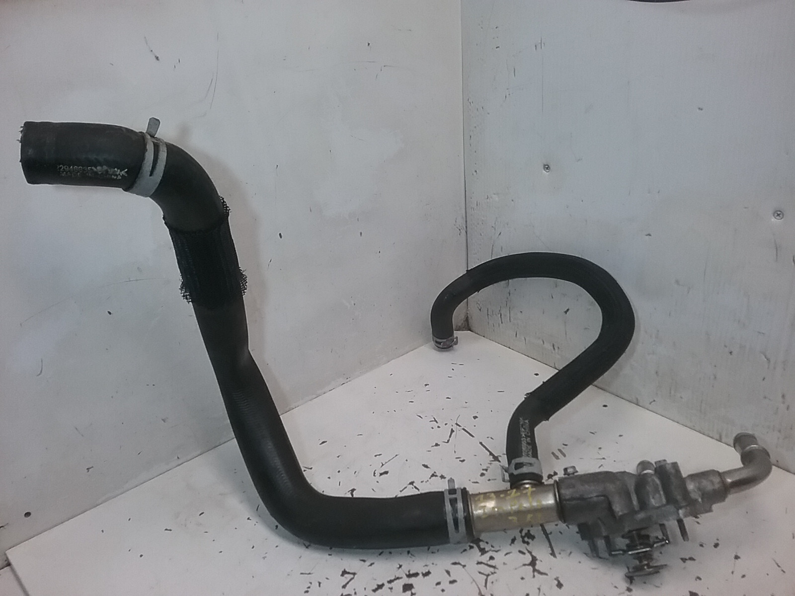 20132017 Chevy Impala Thermostat Housing Radiator Hose Pipe 22946635