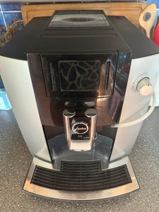 JURA E6 1450W Kaffeevollautomat - Platin