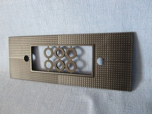 VW PORSCHE AUDI OLDTIMER-RADIO-EINBAUBLENDE NEU UNIVERSAL KÄFER T BUS BULLI 914