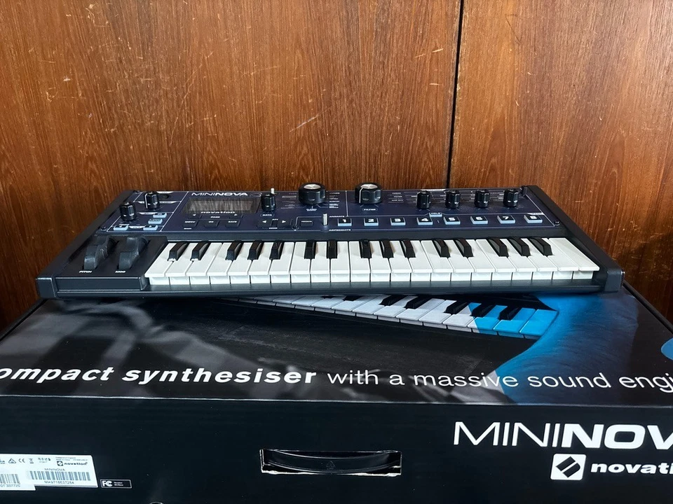 Novation MiniNova 37-key Synthesizer with Vocoder w/ box - Image 3 of 4