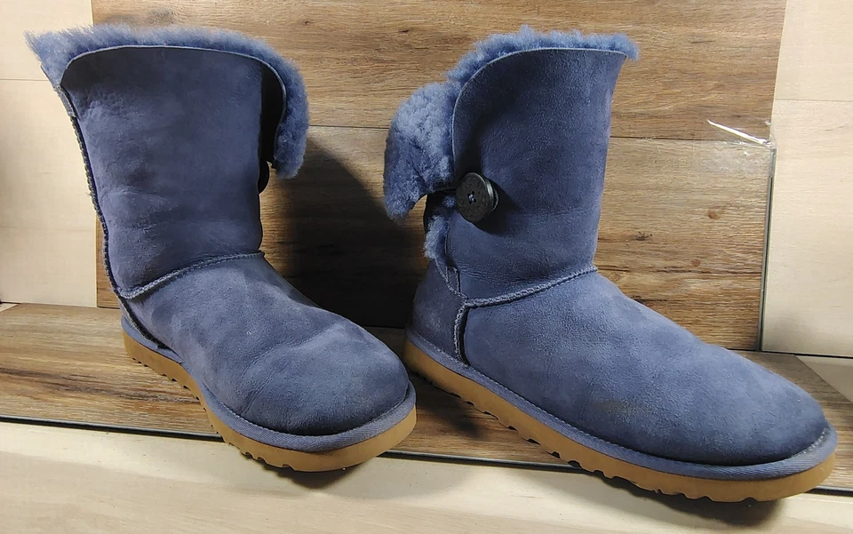 UGG Of Australia, Little Wear, В Хорошей Форме Для Б/у Обуви. Размер 9 США - Изображение 4 из 4