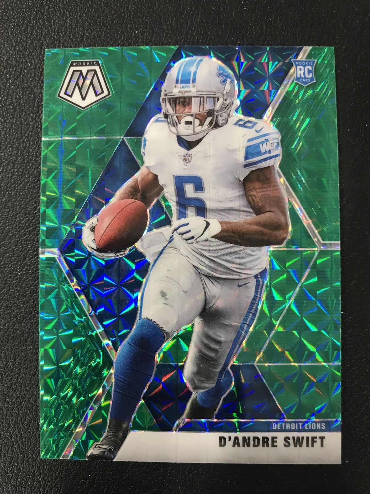 2020 Panini Mosaic #215 D'Andre Swift Prizm Green Detroit Lions