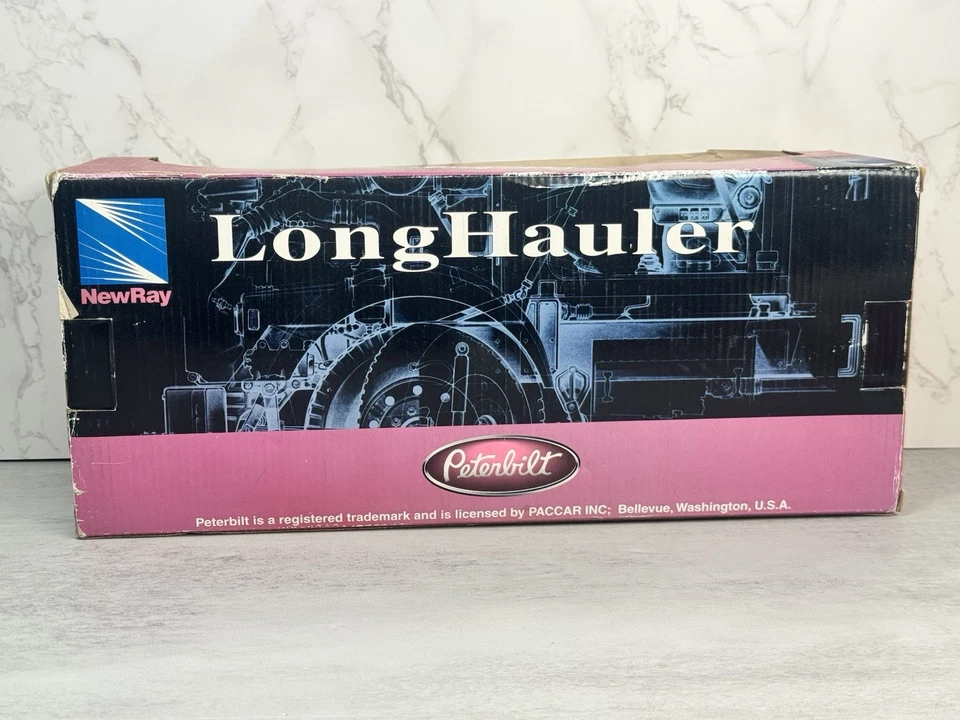 Vintage NewRay 1:32 Peterbilt Model 379 Tow Truck NOS Open Box - Image 3 of 4