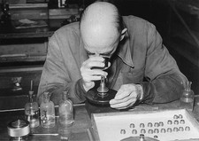 Production of the Minicord Camera at C P Goerz in Vienna About 1950 Old Photo