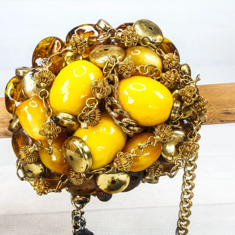 Hebilla de cinturón adornada hecha a mano de artista vintage metal dorado amarillo ámbar con borla Foto 3 de 4