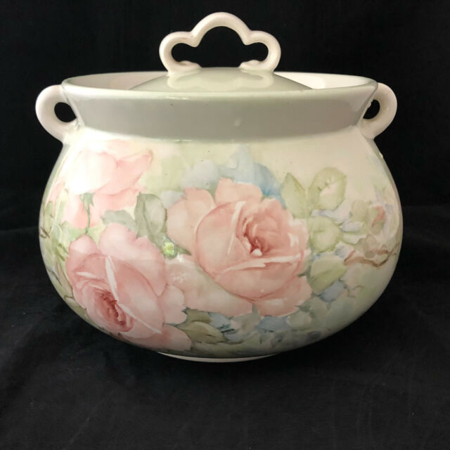 Pretty Vintage Round Porcelain Bowl  Pot  with Lid Rose 