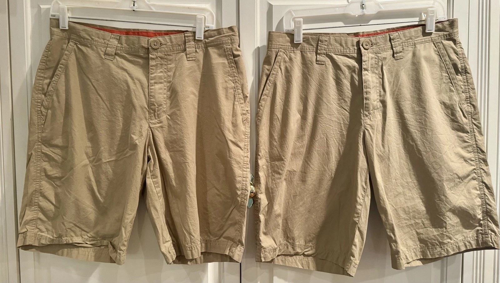 Two Pair Men’s Columbia Khaki 10” Shorts - Size 32 - Hiking Fishing Golfing
