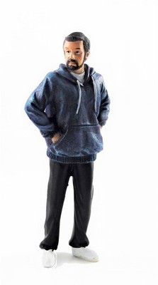 Melody Jane Puppenhaus Mann mit Bart Kapuzenpullover Bunt Harz Figur 1:12, 16cm