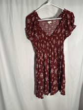 Ultra Flirt Medium Junior Red Floral Sleeveless V-neck Dress