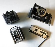 4 VINTAGE CAMERAS - VIKING ANASTIGMAT, 3 KODAK, DUAFLEX, BROWNIE, INSTAMATIC 60