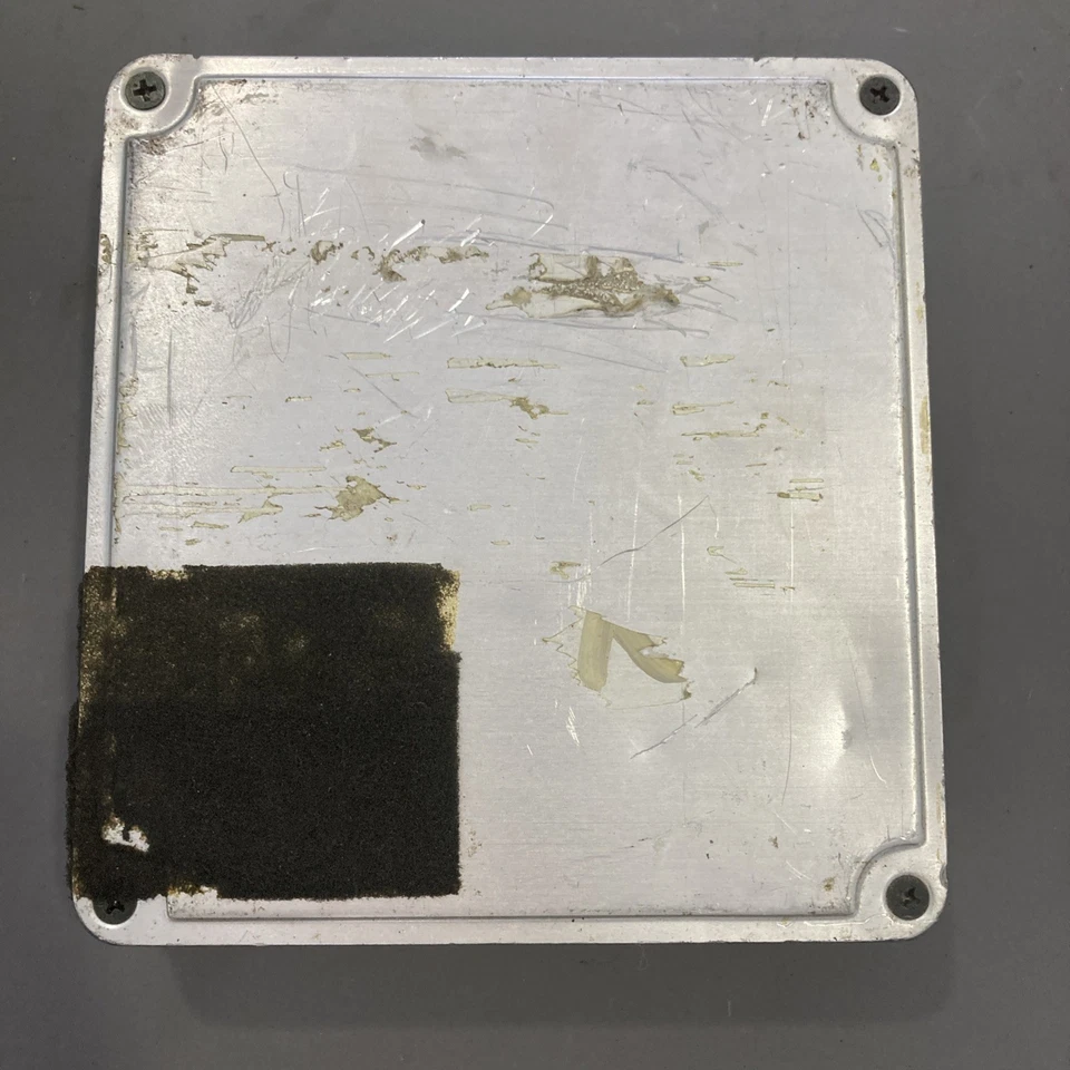 1992-1993 Toyota Camry ECU/ECM 89661-060602 - Image 4 of 4