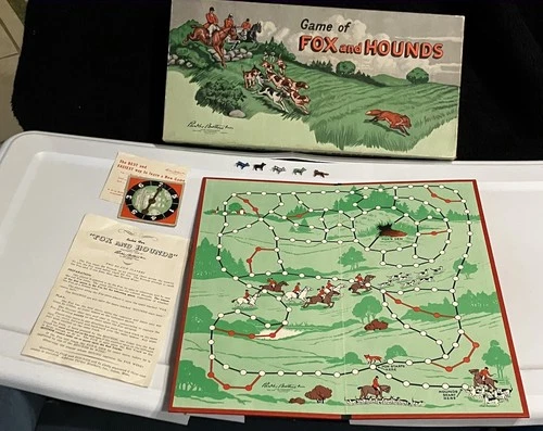 Vintage 1948 Parker Brothers Game of Fox and Hounds 100% complete Good Condition