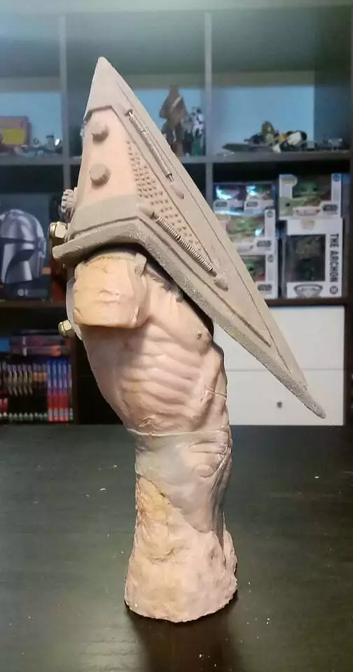 Silent Hill Pyramid Head Figure Handmade Horror Sculpture 