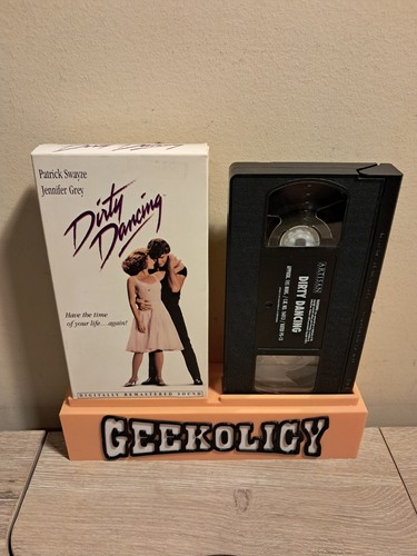 Dirty Dancing (VHS, 1998 Artisan) Patrick Swayze, Jennifer Grey