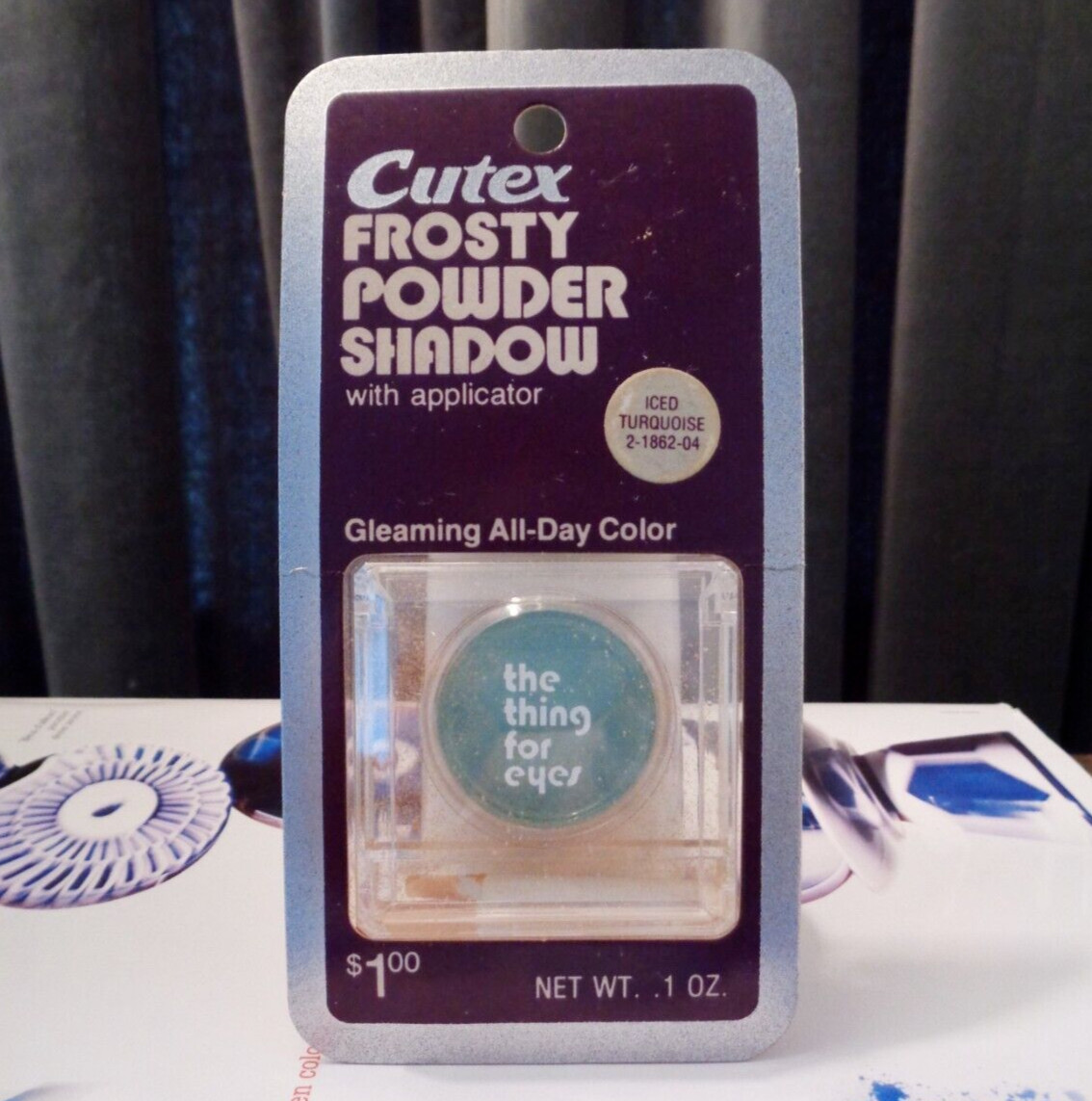 VINTAGE CUTEX THE THING FOR EYES EYESHADOW ON HANG CARD IN TURQUOISE NEW SEALED
