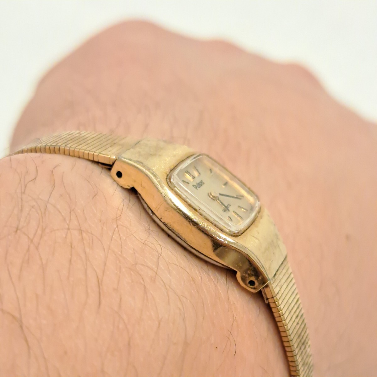 Pulsar V230-0490 Analog Quartz Octagon Watch, Gold Tone, Vintage Circa 1993 Vintage Pulsar by Seiko V220 Ladies Gold Tone Tank Watch  main image 3