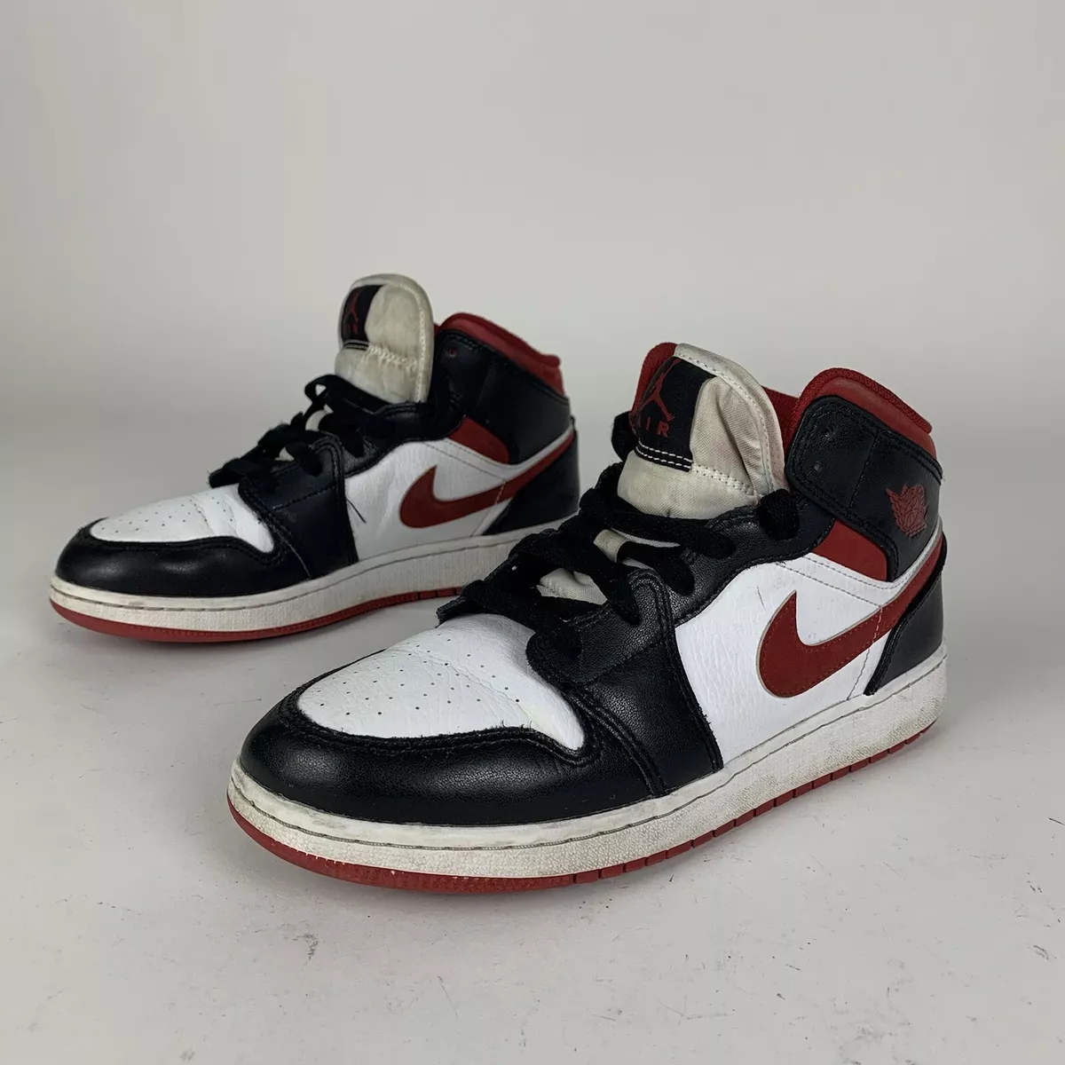 Air jordan 1 mid outlet gym red black white