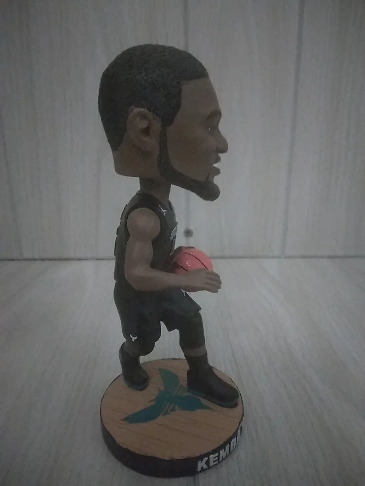 Kemba Walker #15 Charlotte Hornets  Buzz City Bobblehead Match-up 6 1/2" Tall - Image 2 of 4
