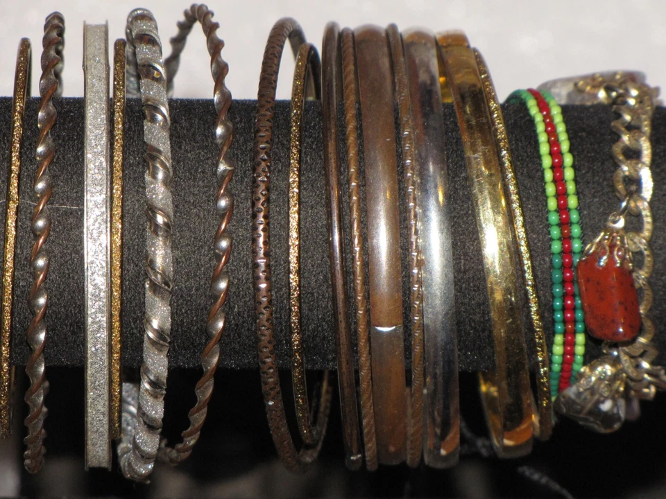 Lot Of 20 Kate Spade Bracelets Gold Silver Plated Beaded Stone Women Bangle - Image 4 of 4