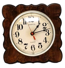 Vintage Spartus Faux Wood Wall Clock Retro Kitchen Granny Cottage Cabin Works 8"