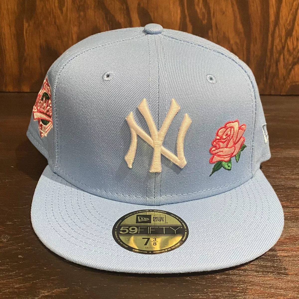 New Era 59FIFTY New York Yankees Fitted Hat Black Black Logo White Outline