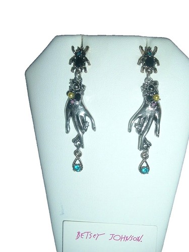 Betsey Johnson Set of 3 Martini Bobby Pins & Drop Pearl Earrings s-l400.jpg main image 3