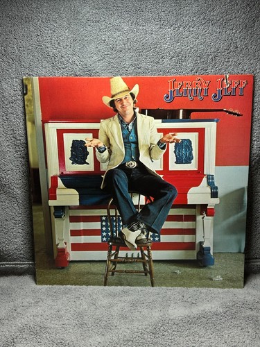 $15 LPs - Mixed Genres and Years - Buy 4+ @ 50% Discount - Volume Priced - Picture 180 of 187