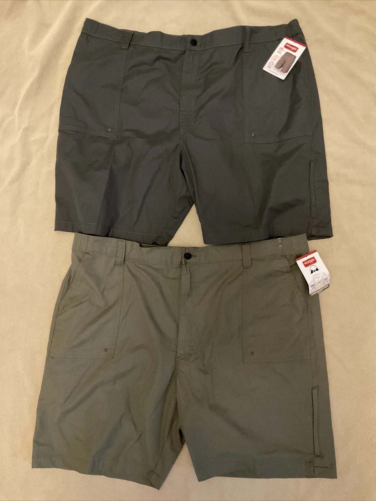 Wrangler 48 mens Classic FLEX waist short green lot nwt Outdoor Hiking Camping