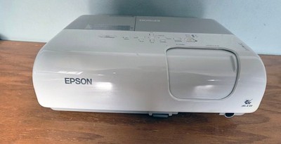 Epson EMP-S5 LCD Projector With Cables and Carry Bag - Working. No Remote