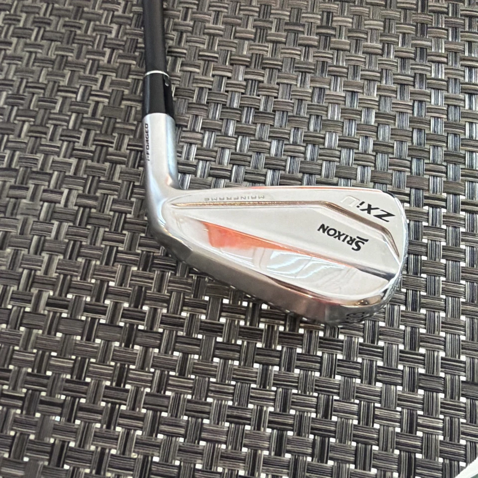 Srixon ZXiU i-Forged 23* 4 Utility Iron Mitsubishi MMT UT 90g Graphite X Stiff - Image 2 of 4