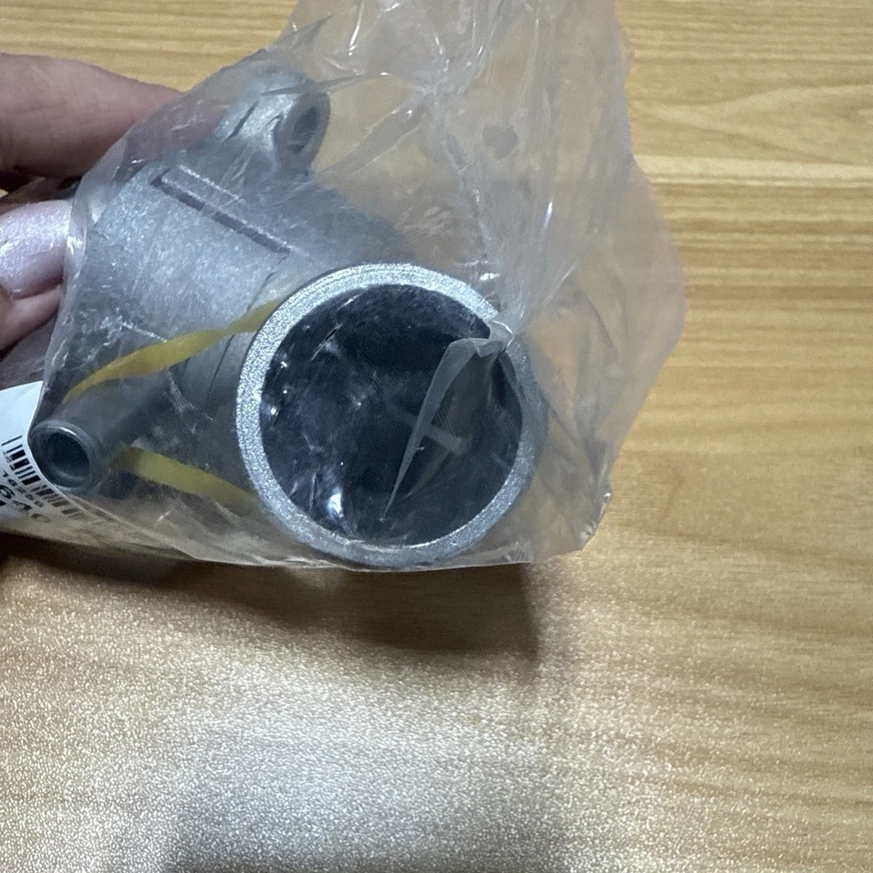 Engine Coolant Thermostat Housing-Base GM96407677 Original Equipment - Image 4 of 4