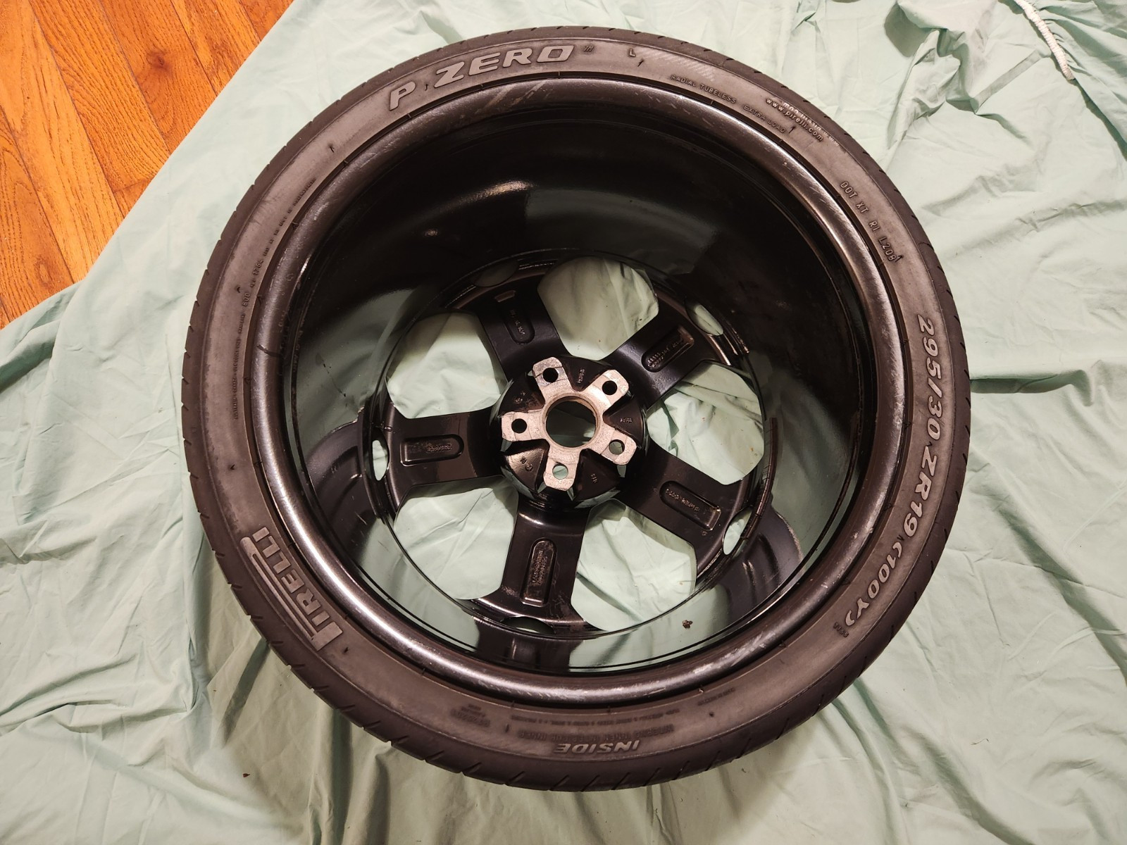 OEM Lamborghini Gallardo Cassiopeia Rear Wheel 11JX19H2  P/N 400601025A Black