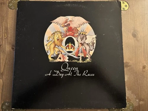 Queen 1976 First US Pressing A Day At The Races Vinyl LP SP Specialty Pressing