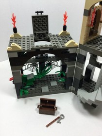 LEGO 4706 Harry Potter Sorcer's Stone: Forbidden Corridor READ