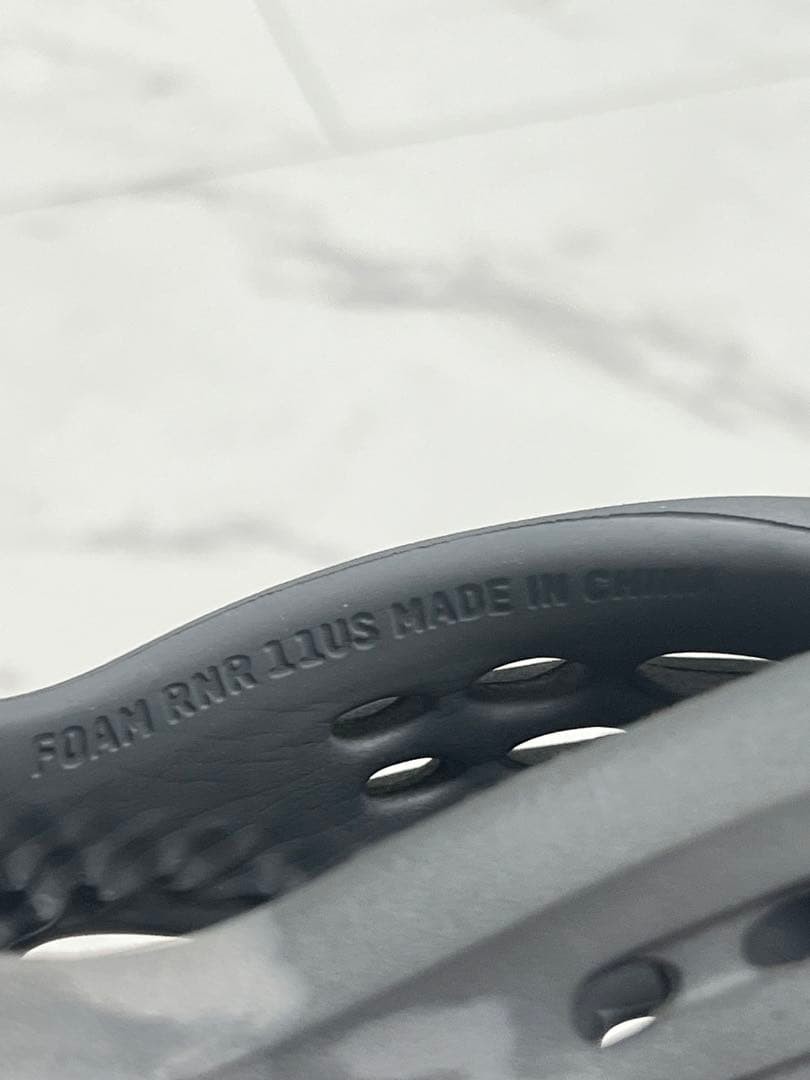 Adidas Yeezy FOAM Runner 11US Sneakers Unisex thumbnail 2