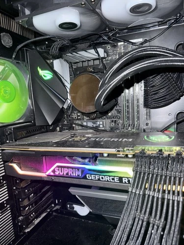 ASUS ROG Strix B450-F Gaming + Ryzen 2600 + 32GB Crucial Ram + 256gb Samsungnvme