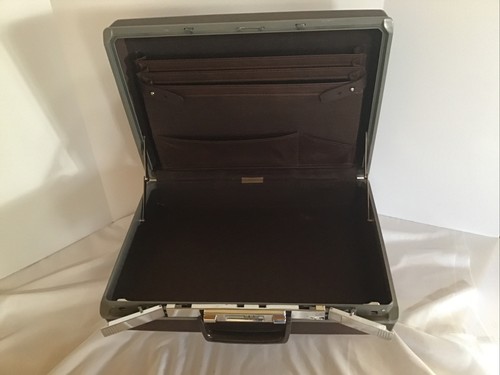 samsonite classic 100 briefcase