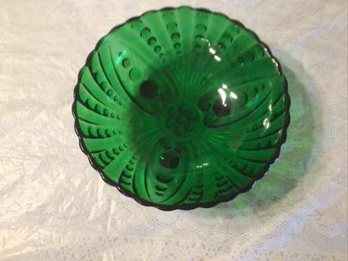 GREEN DEPRESSION GLASS FOOTED BOWL~BURPLE BUBBLES~ANCHOR HOCKING~8 1/2" DIAMETER