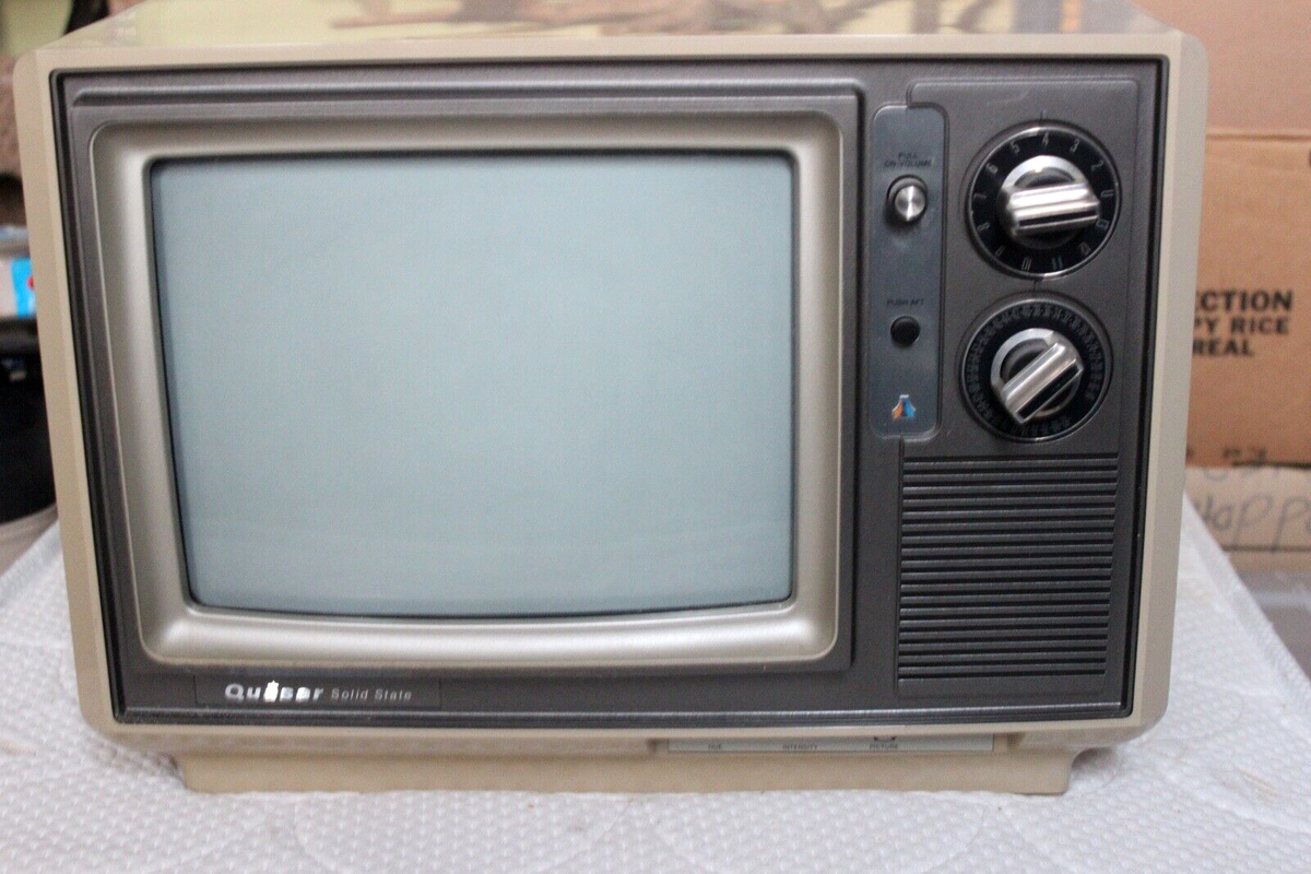 Vintage Classic 1976 Quasar 12” CRT Television Model YWP3402NN | eBay