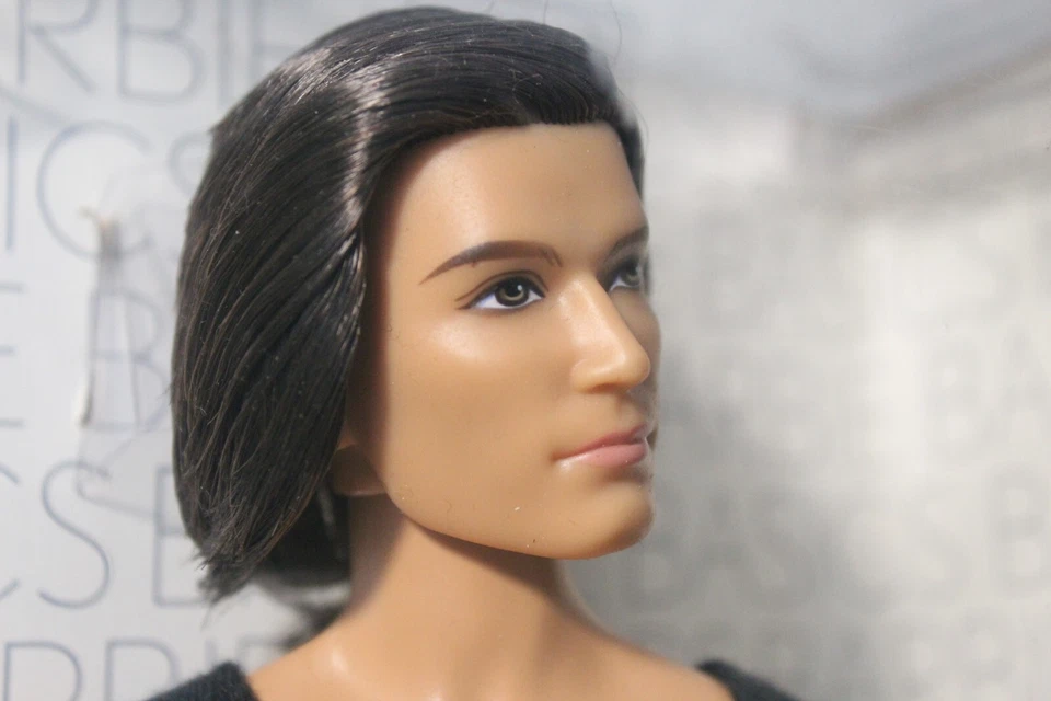 Barbie Basics collection 002 n.15 Black Label (2010) NRFB, Rara - Immagine 2 di 4